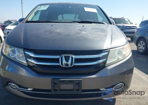 2014 Honda Odyssey Touring/Touring Elite из США, поврежденный, VIN 5FNRL5H9XEB033224